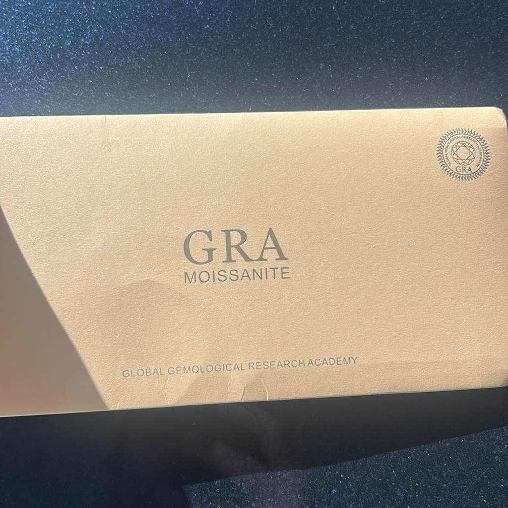 Moissanite tennis necklace - Picture 3 of 4